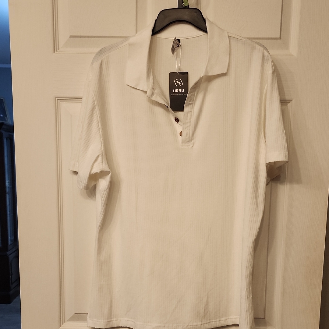 Men's Classic White Polo Shirt With Short Sleeves